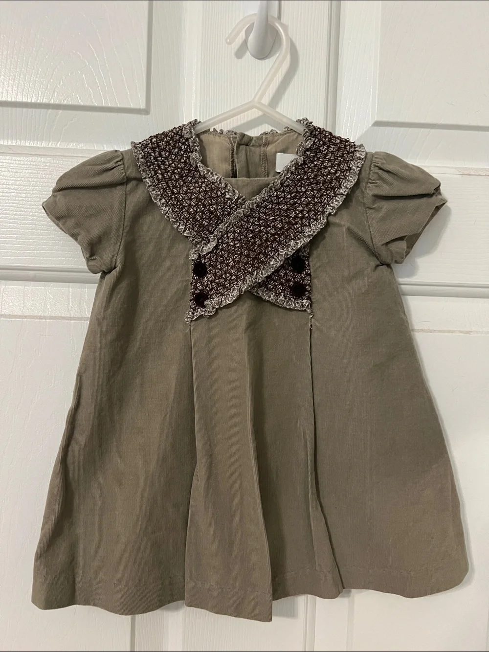 Girls Olive Green Short Sleeve Dress with Decorative Textured Collar